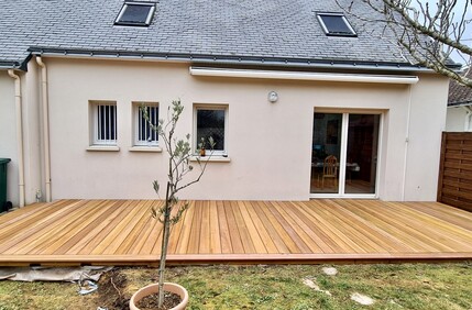 Terrasse en bois exotique à Le Pouliguen